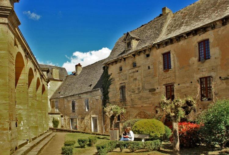 Petite Maison En Pierre Au Coeur Du Perigord Noir Proche De Sarlat Et Rocamadour Salignac Eyvigues Zewnętrze zdjęcie