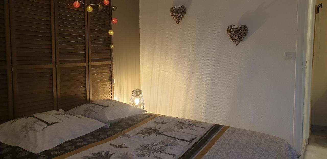 Petite Maison En Pierre Au Coeur Du Perigord Noir Proche De Sarlat Et Rocamadour Salignac Eyvigues Zewnętrze zdjęcie